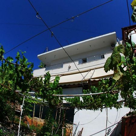 Rafail'S Apartment ซารานเดอ ภายนอก รูปภาพ
